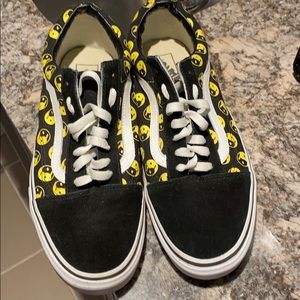 Vans old skool Ying yangs size 10.5